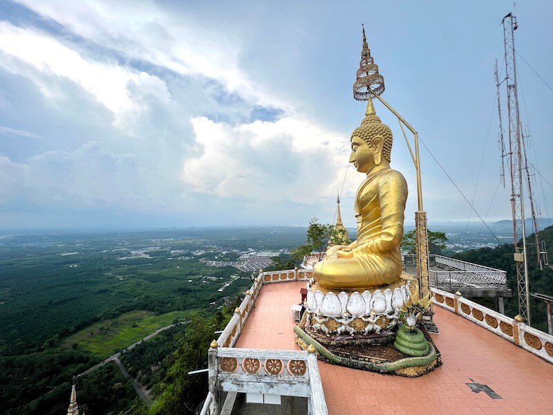 Sommet de Wat Thum Suea à Krabi