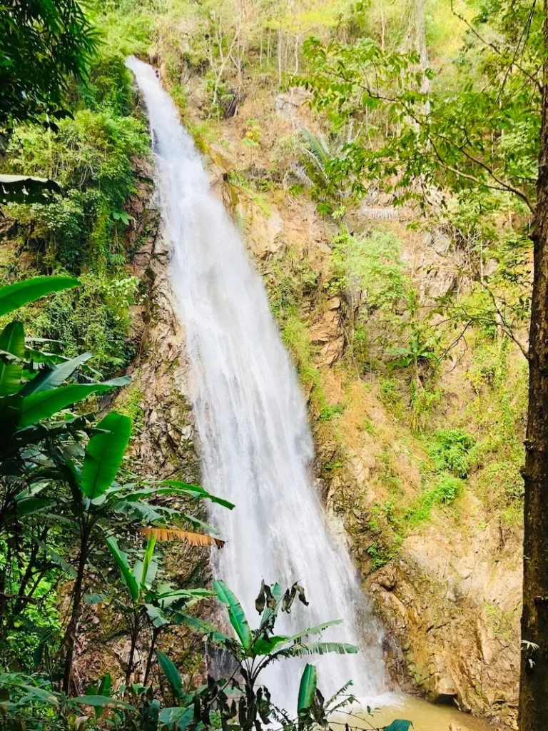 khun-korn-forest-park-waterfall khun-korn-waterfall-chiang-rai