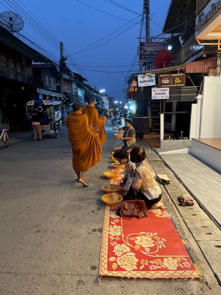 le respect des coutumes en Thailande