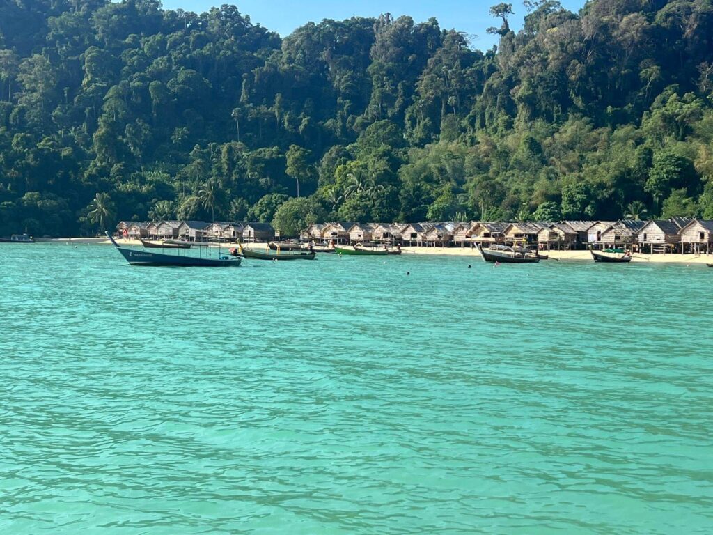 Petites cabanes au parc national des iles surin