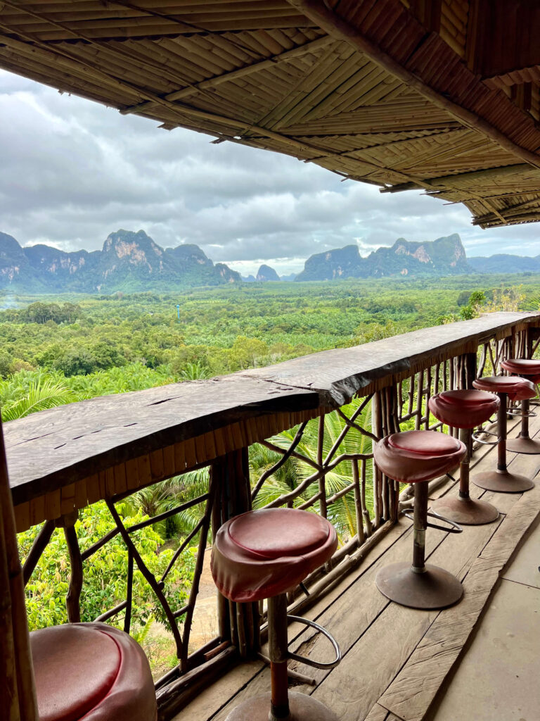 Kuan Nom Saow Restaurant - krabi authentique